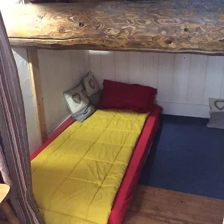 Domek alpejski Magnificent Family Chalet Near *